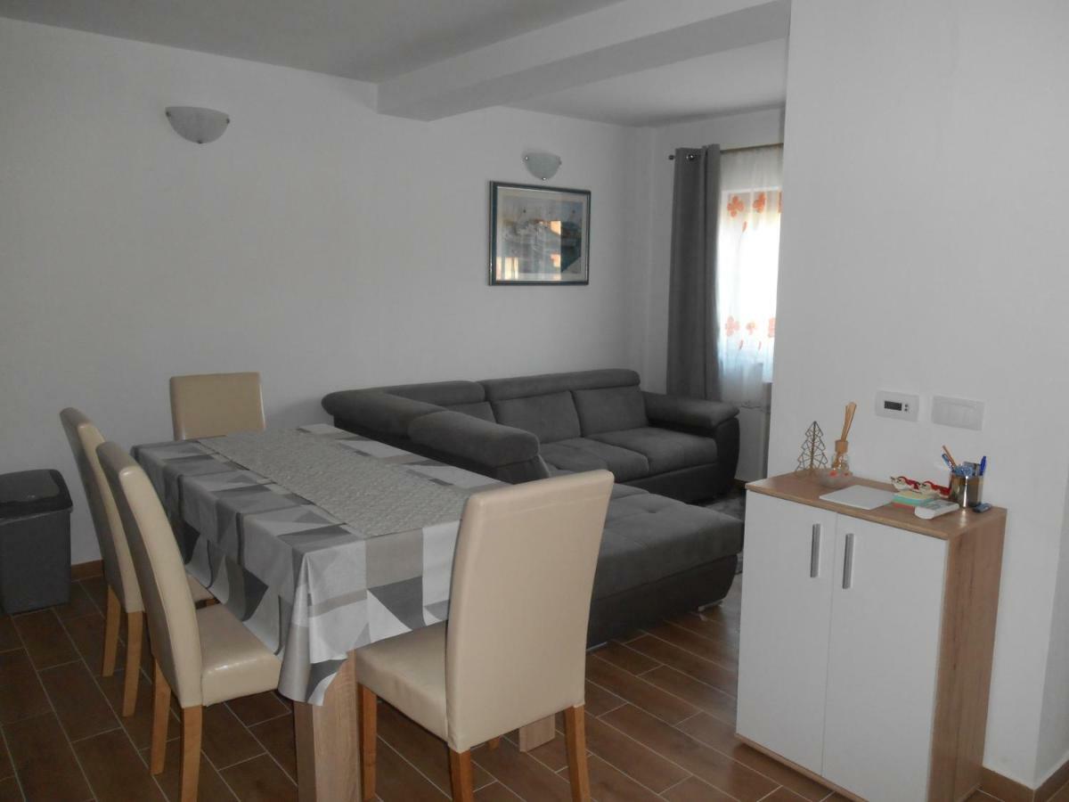Miadea Apartment Rovinjsko Selo Exterior photo